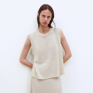 ZARA- RIBBED KNIT TOP
